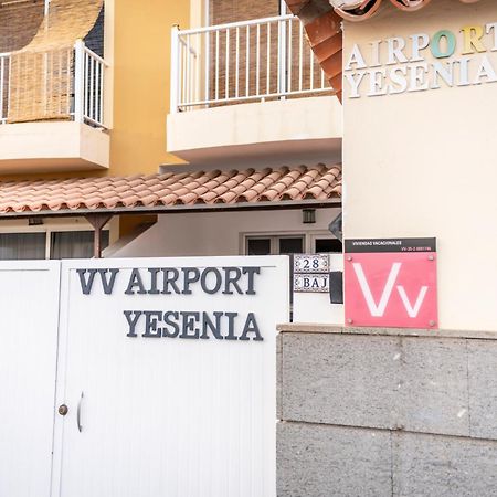 Yesenia Vv Airport Apartment El Matorral Exterior foto