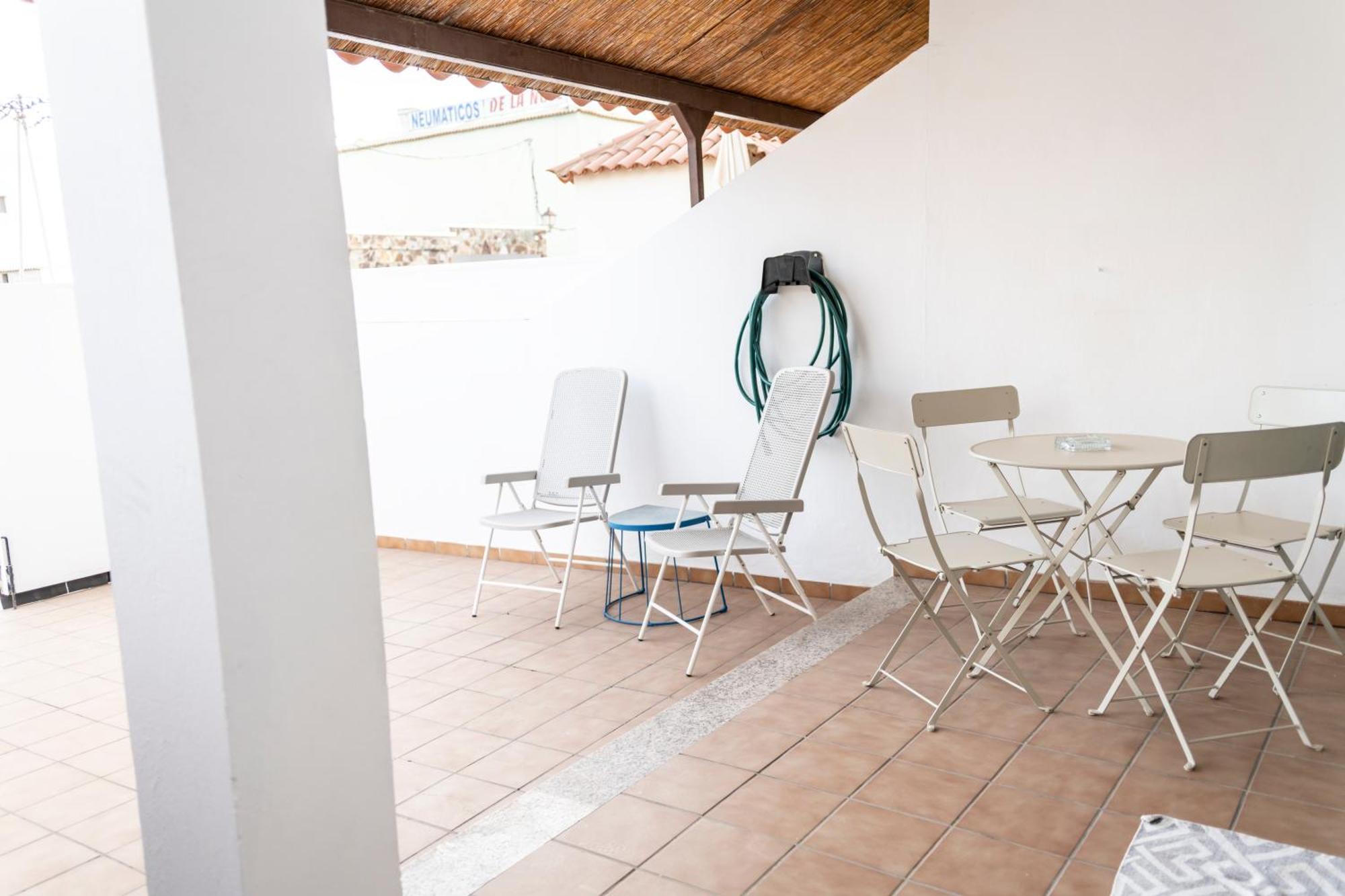 Yesenia Vv Airport Apartment El Matorral Exterior foto