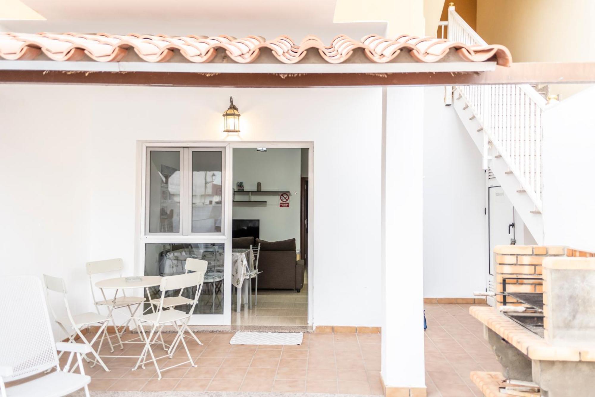 Yesenia Vv Airport Apartment El Matorral Exterior foto
